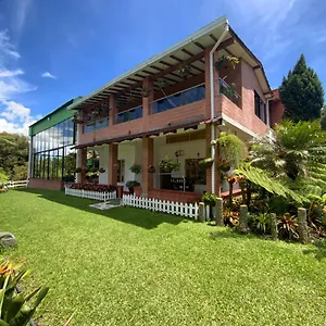 Bed & Breakfast 12 Palmas- Aeropuerto Jmc, Rionegro
